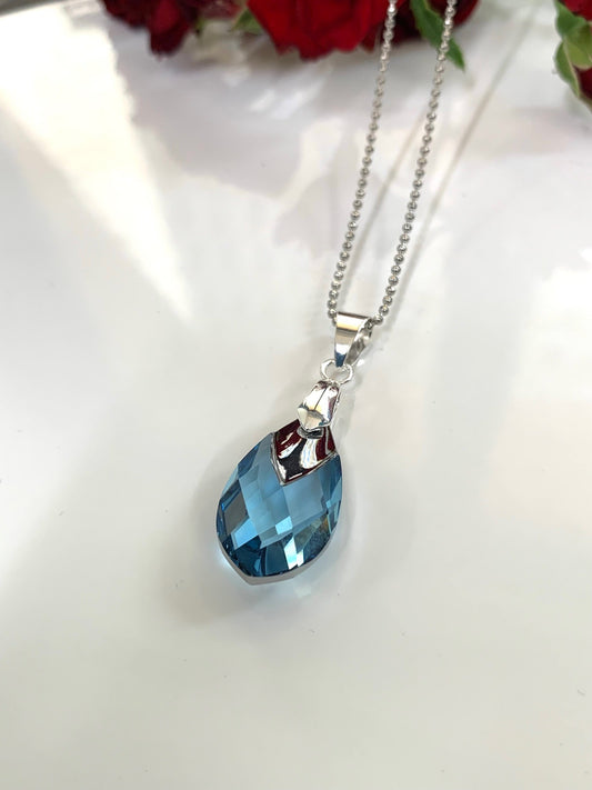 'Avril' Vintage Swarovski® Teardrop Pendant